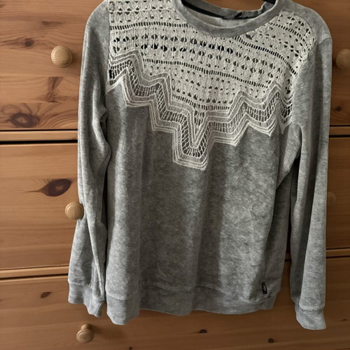 Trui size M grey like new