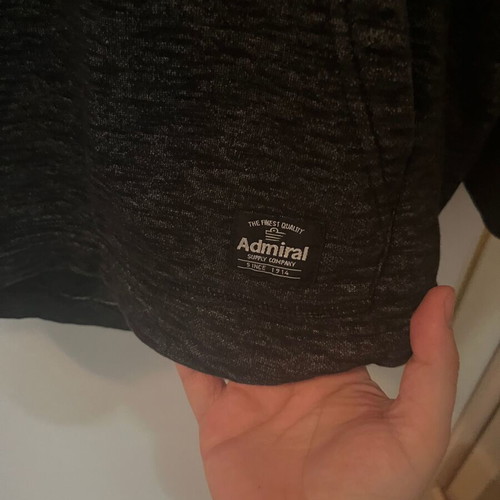 Admiral hoodie black with pocket in the middle like new