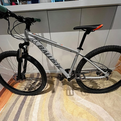 Mountain bike Ballistic used, 29 inch wheels, medium size, silver