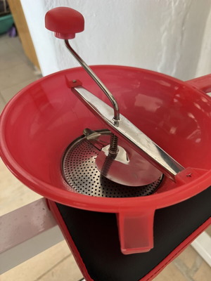 Vegetable mill manual, new, Italian plastic with stainless steel heads
