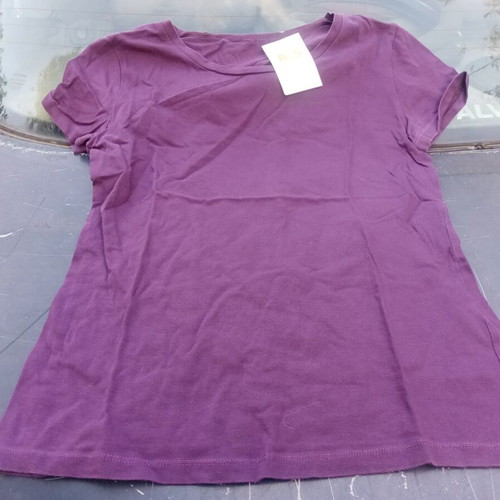 Women's fashion bundle, 6 different designs, blouses, dresses, shirts