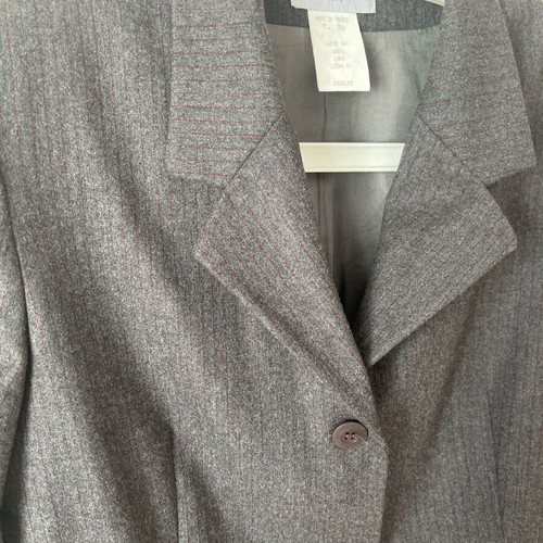 Women's jacket like new, gray with thin burgundy stripes, size M