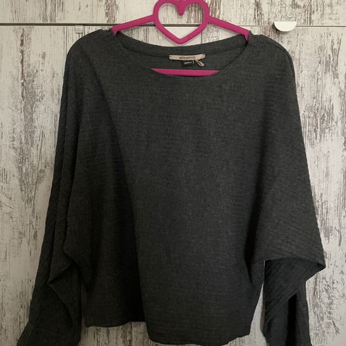 Attrattivo long-sleeve blouse loose fit with batwing sleeves and rib fabric size S, dark gray