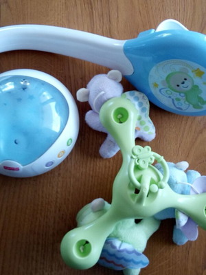 Fisher Price Μόμπιλε Κούνιας και Καροτσιού μεταχειρισμένο με μουσική και προτζέκτορα