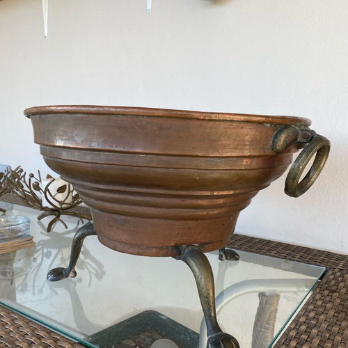 Mangali handmade copper with bronze handles and legs used