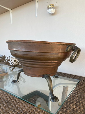 Mangali handmade copper with bronze handles and legs used