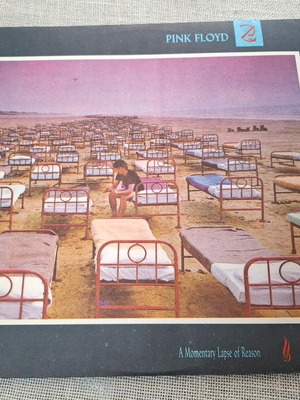 Pink Floyd – A Momentary Lapse Of Reason  LP