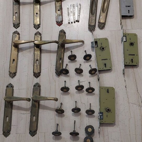 Bronze door and cabinet knobs used, set