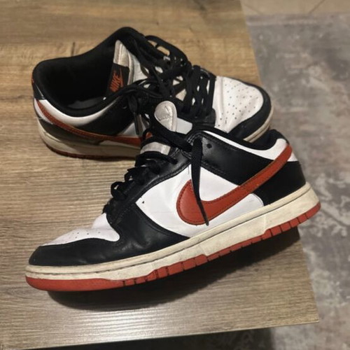 Nike Dunk casual shoe used, size 42, black and red