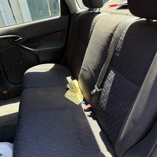 Ford Focus 5-door 2001 used, 1.4 petrol, 292,000 km