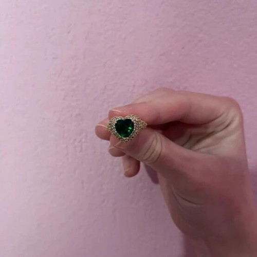 Gold ring with green heart and zircon stones like new, adjustable size