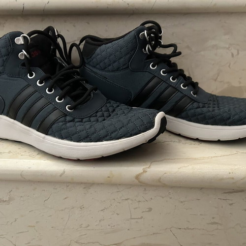 Adidas Neo men's athletic boots lightly used, size 42