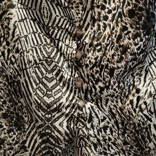 Cruise shirt like new, print in brown and black shades