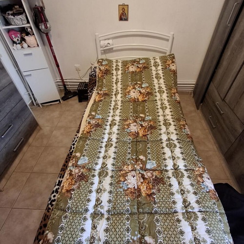 German Wool Double Quilt UMA RHEUMA DOR vintage, like new