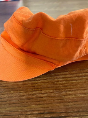 Women's orange hat used