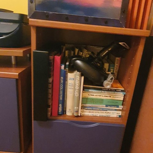 Neoset shelf with drawer used