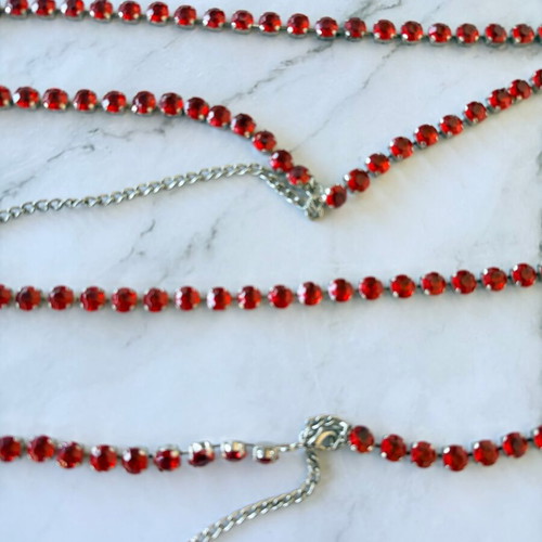 Women's belts 2 chains with red rhinestones like new