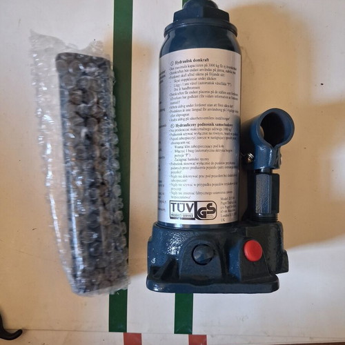 Hydraulic Bottle Jack 3 Ton New with Box