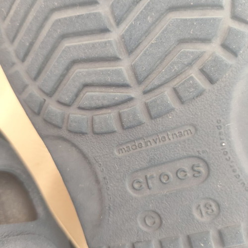 Crocs kids sandals size 13 like new, blue