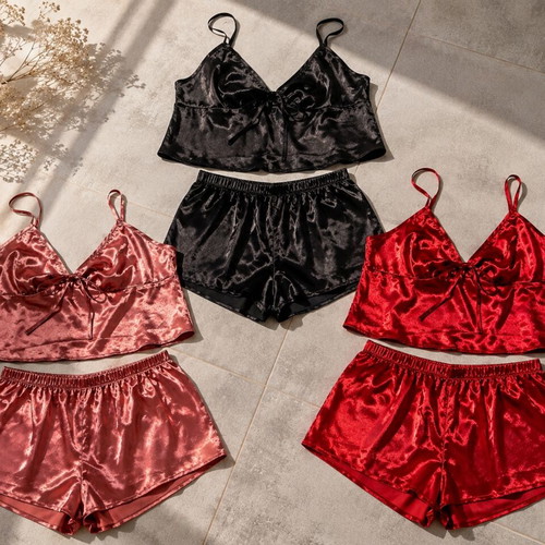 Satin Pajama Set like new, available in black and red
