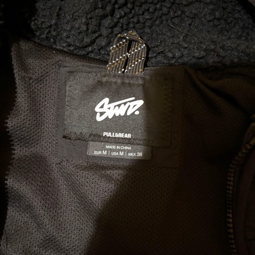 Pull&Bear jacket like new, size M, black