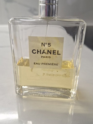Chanel No 5 Eau Premiere Eau de Parfum used