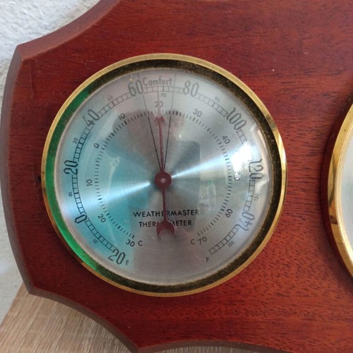 Wooden wall-mounted Weathermaster weather station vintage, used