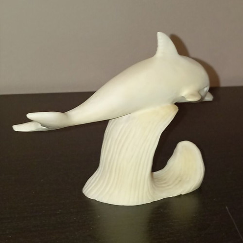 Dolphin handmade alabaster statue like new, 10x16 cm
