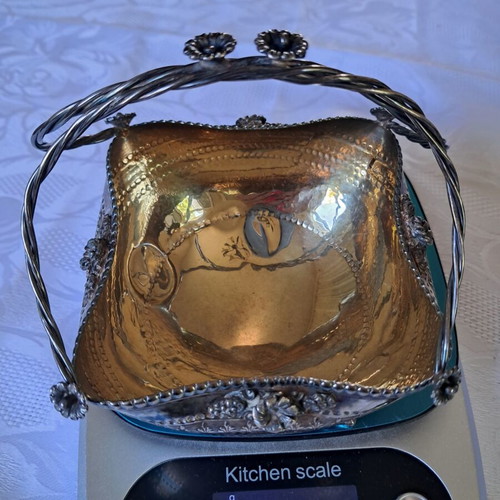 Silver basket 925, like new, gold-plated inside