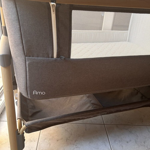Cangaroo Amo Baby Cot with Mosquito Net and Extra Greco Strom Mattress like new