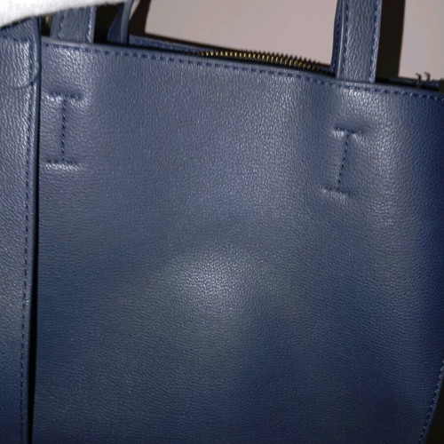 Axel bag navy blue like new