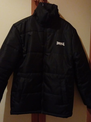 Μπουφάν Lonsdale small καινούργιο, μαύρο