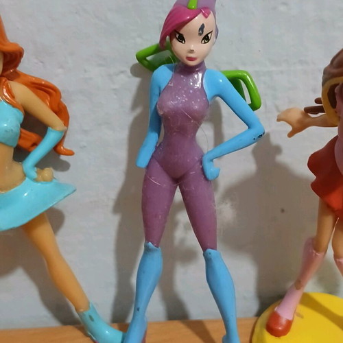 Wuinx miniatures used, 5 figures height 11 cm