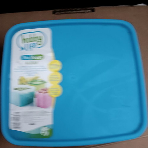 Set of 2 plastic tupper containers for toast like new