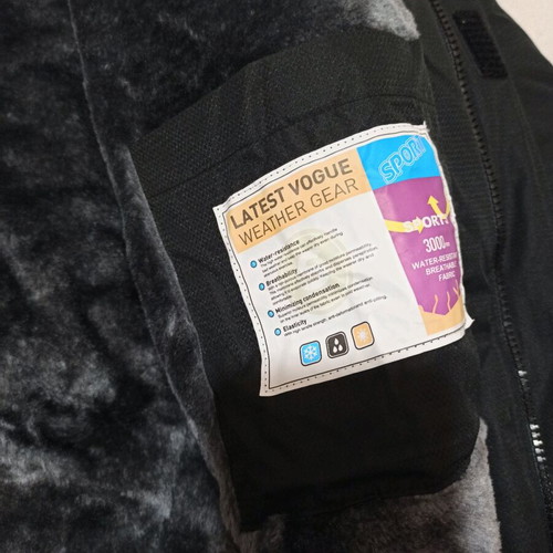 Men's waterproof jacket new, size XXL, with ecological fur lining