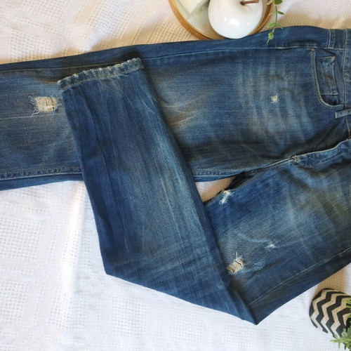 Benetton boyfriend jeans like new, with nice rips, blue