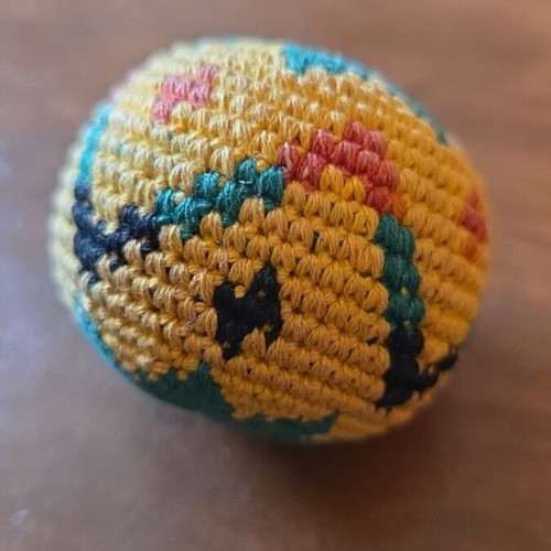 Juggling balls like new, set of 3 with Jamaika colors