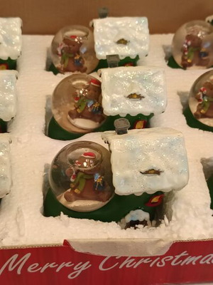 Christmas snow globes new, pack of 9 boot-shaped