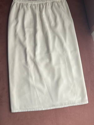 White skirt used, size small/medium slim fit