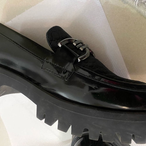 Tamaris women's moccasins size 38 new, black