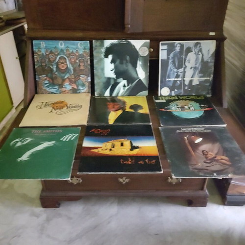Vinyl records used, pack of 82, rock music