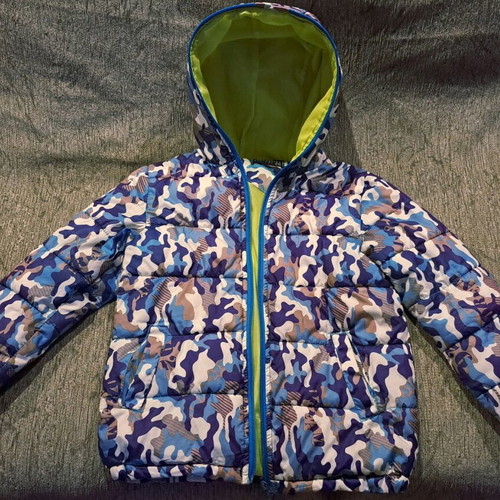 Blue camouflage jacket for 9-10 years old like new
