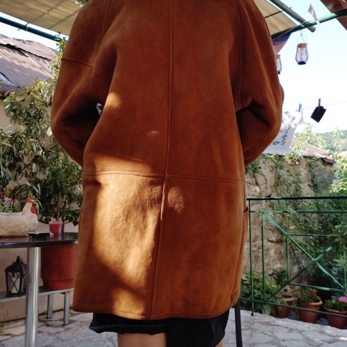 Shearling genuine leather women's coat like new, tan color