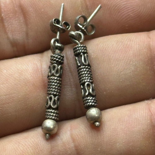 Silver 925 Earrings like new, 3.7 grams