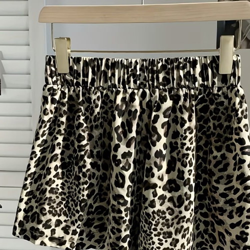 Leopard shorts new medium oversized