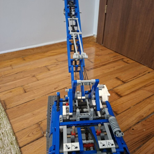 Lego Technic 42042 Crawler Crane used collectible set 2015