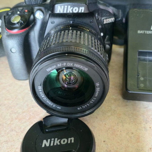 Nikon D3300 camera used with bag
