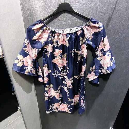 Long blouse with flowers and butterfly sleeves like new, size S