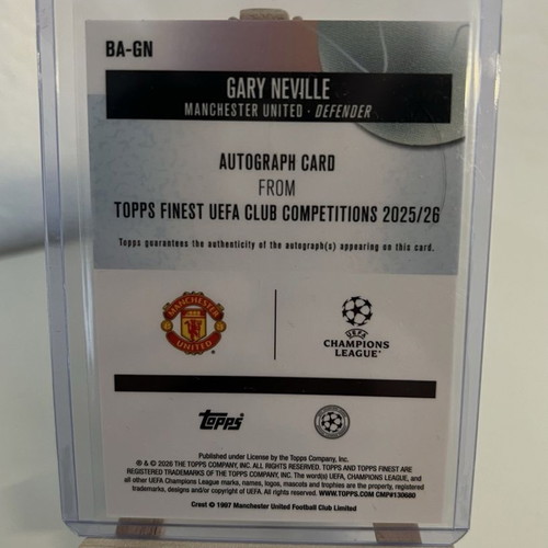 2025-26 Topps Finest Gary Neville Gold Auto #39/50 Manchester United