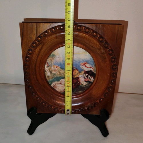 Miniature painting used in wooden frame